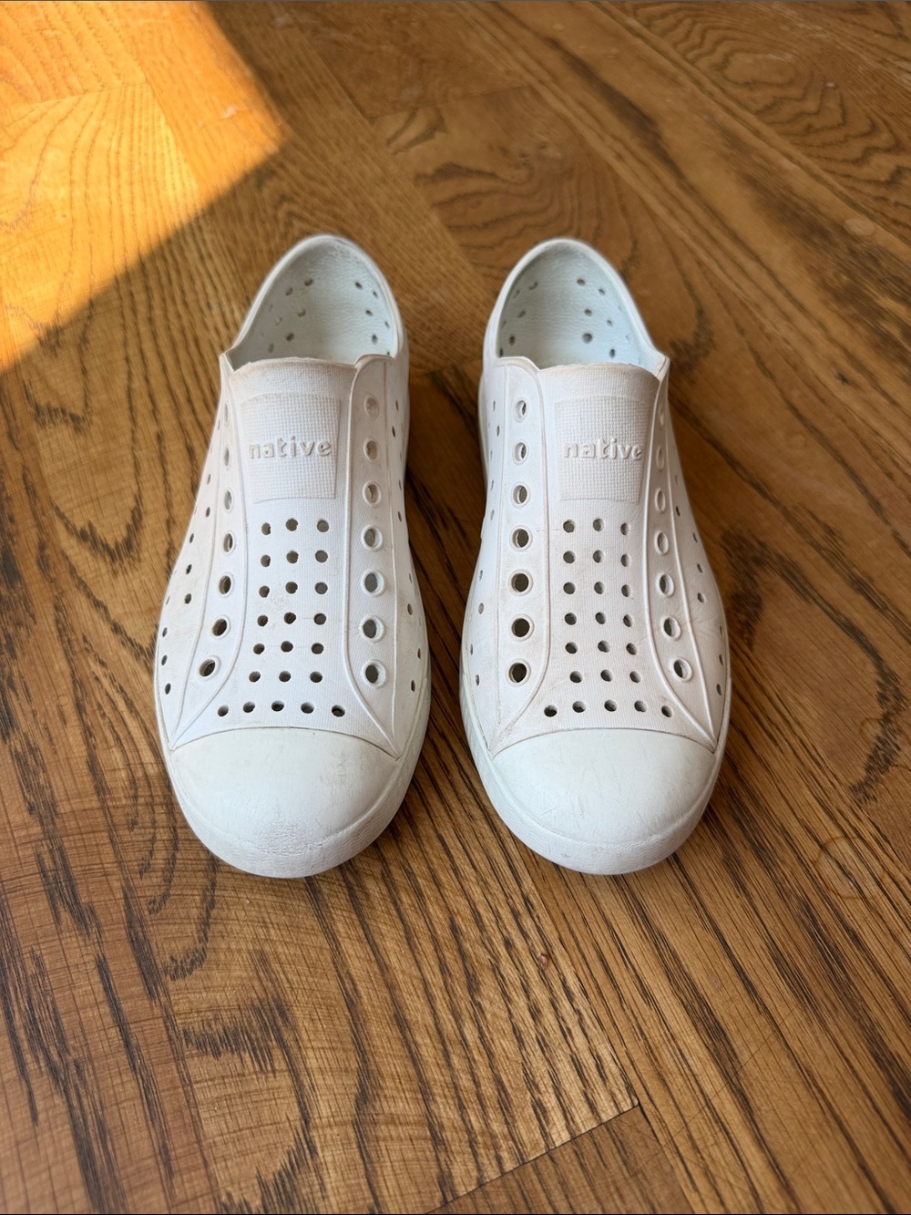 Native Kids Slip-On Sneakers in White
